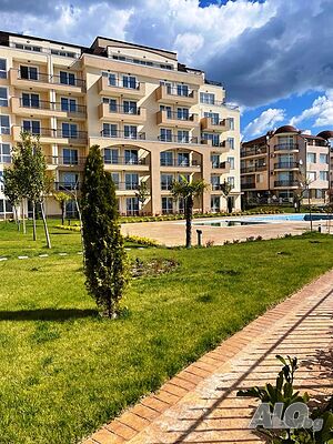 Уютно студио с гледка към двора в Свети Влас Едностаен апартамент 36 кв.м Тухла 2020 г. 1 етаж Първи жилищен | Апартаменти | Свети Влас