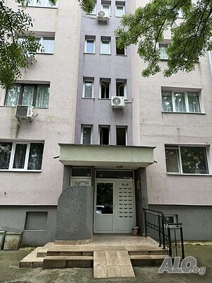 Четиристаен апартамент за продажба в ж.к. Меден рудник, Бургас - 95 кв. м