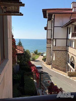 Студио първа линия с гледка море в Райска Градина