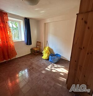 Продавам Етаж от къща, Кючук Париж