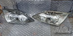 Honda CR-V - оригинални фарове xenon