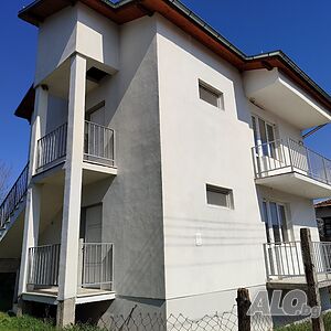 Продава къща с акт 16 на 10 мин. от Сандански