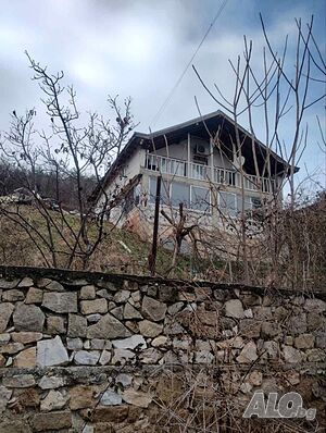 Продавам Двуетажна къща с уникална гледка