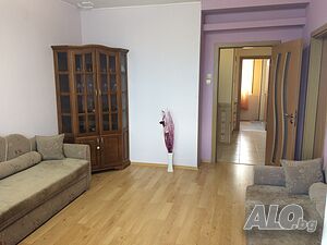 Уютен тристаен апартамент от собственик