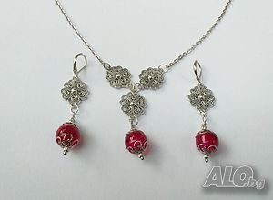 Прекрасният сет ” Рубинено цвете ” от новата ни колекция!