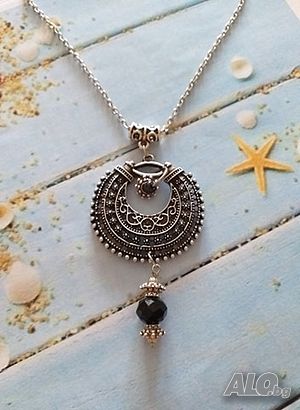 Изящно Викторианско филигрирано колие с фасетиран камък Черен Турмалин