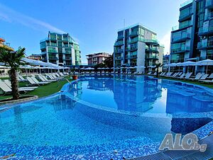 Голям ДВУСТАЕН апартамент в 5 * комплекс до Северния плаж