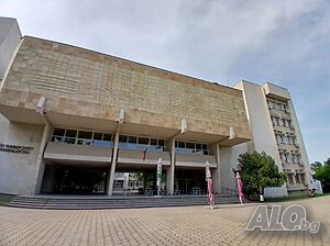 Търсят се служители за студентско барче