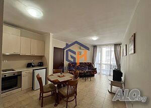 Тристаен обзаведен апартамент в к-с Аполон, Равда