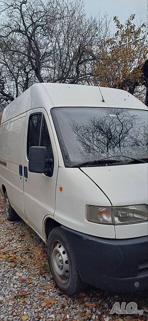 Продавам товарен бус Фиат Дукато