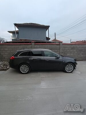 Opel Insignia A 2.0 160к.с автомат- на части