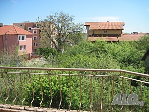 Тристаен апартамент за 4+2 души, Безплатно паркомясто