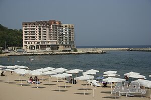 Лукс на първа линия море - Варна