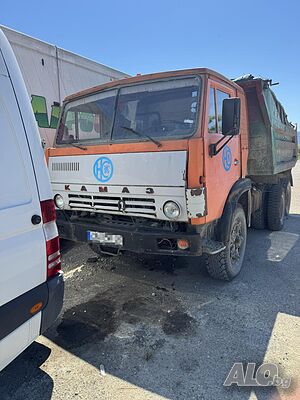 Продавам три броя Камази. Камион Самосвал