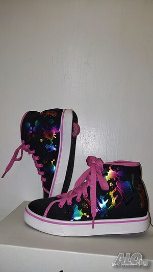 Маратонки с колелца HEELYS