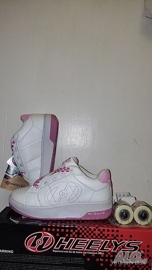 Маратонки с колелца HEELYS