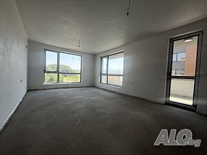 Двустаен апартамент в кв. Остромила