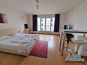 Стилно обзаведено студио за продажба в елитен Апартхотел Saint George Palace