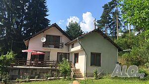 Къща с рзп 228 кв.м + двор 950 кв.м в подножието на Витоша | Ярлово | 1200 м н. в.