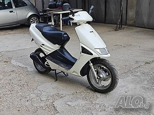 Скутер Aprilia SR 50