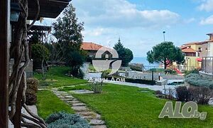 Тристаен апартамент с ЧАСТИЧНА ГЛЕДКА МОРЕ в к-с ”Райска градина”