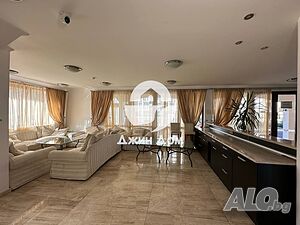 Лоби бар в к-с „Каса Реал“ на ПЪРВА ЛИНИЯ МОРЕ в гр. Свети Влас