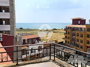 Просторен апартамент с ГЛЕДКА МОРЕ в к-с „Марина Kейп“, гр. Ахелой