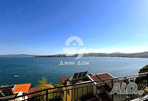 Къща близнак с басейн и ПАНОРАМА МОРЕ и ПЛАНИНА в гр. Созопол