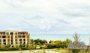 Апартамент с ГЛЕДКА МОРЕ и ПЛАНИНА в к-с Престиж Форт Бийч, Свети Влас