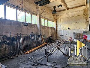 Продавам СКЛАД с офис, рампа, 2 трафа (800кVa) и соларна станция (100кW)