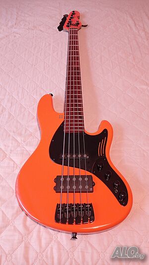 SANDBERG CALIFORNIA TM 5 LIMITED EDITION 35 SCALE ORANGE