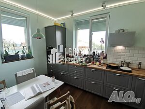 Самостоятелна къща в гр. Черноморец