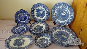 Чинии за допълване Wedgwood enoch Tunstall LTD England в синьо бяло.