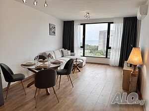Breeze Home с панорамна морска гледка и паркомясто