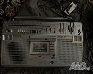 JVC RC M80R радио касетофон буумбокс перфектно запазен