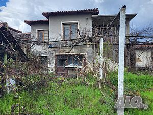 Частно лице продава къща в с. Калугерово