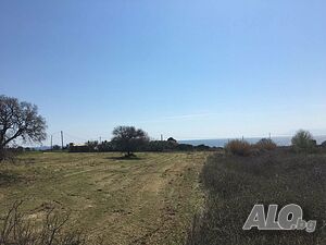 Продава се крайбрежен имот с площ от 400 кв.м., на 6-ти км от Александруполис - Макрис