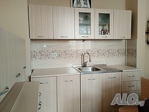Продавам тристаен апартамент кв. Веселчане