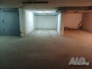Подземно паркомясто до Арменската градинка - между Център и Зона Б-5-3