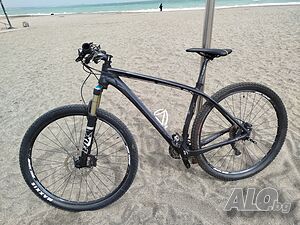 29 цола карбон велосипед колело Merida размер 50,3 по 10 скорости Shimano deore xt