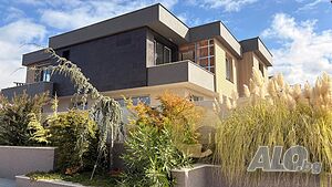 Grand Luxury Homes. Луксозни къщи на брега на морето с вноски до ключ