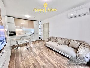 Двустаен апартамент в комплекс Valencia Gardens
