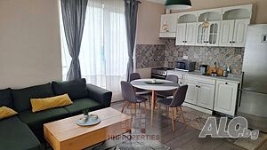 Двустаен апартамент с паркомясто в кв. Остромила