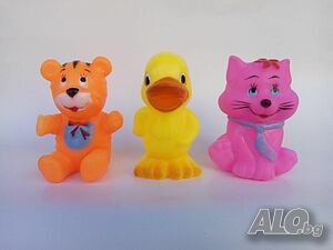 Комплект три броя гумени играчки Пате, Мече и Коте