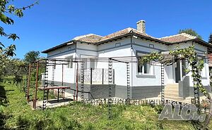 Отлично реновирана къща на 10 км от Генерал Тошево и на 20 км от Добрич. На 35 км от морето.