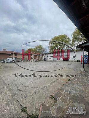 Отдава се под наем склад/промишлено помещение.