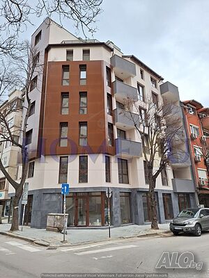 Продава се търговско помещение на две нива в луксозна - бутикова сграда с АКТ 16