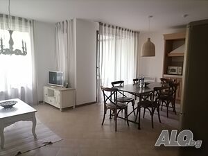 Прекрасен тристаен апартамент на първа линия в елитния комплекс ”OASIS RESORT LOZENETS”, Лозенец