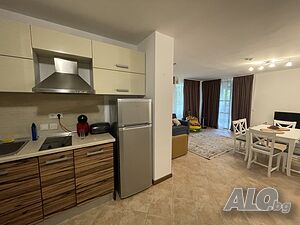 Просторен двустаен 102 кв.м, партер с голяма тераса в ”OASIS RESORT LOZENETS”, Лозенец