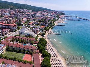 Продава се: Тристаен апартамент с морска гледка на първа линия, к-с „Бадемите“, Свети Влас Тристаен апартамент 72.4 кв.м Тухла 2010 г. 4 етаж Последен етаж | Апартаменти | Свети Влас